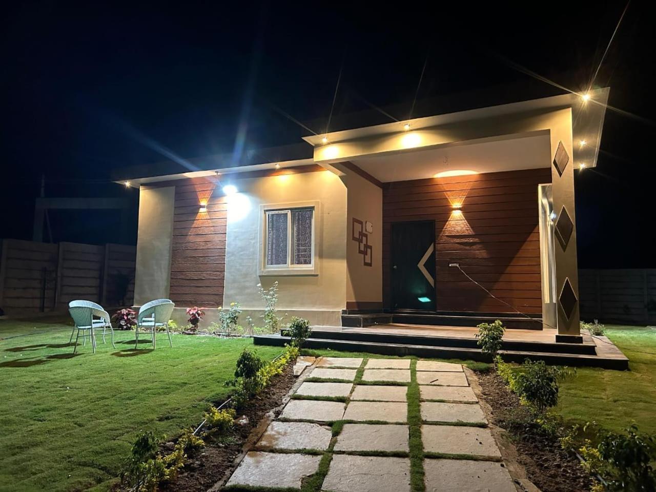 Hidden Garden Farmhouse Hotel Pargi Exterior photo